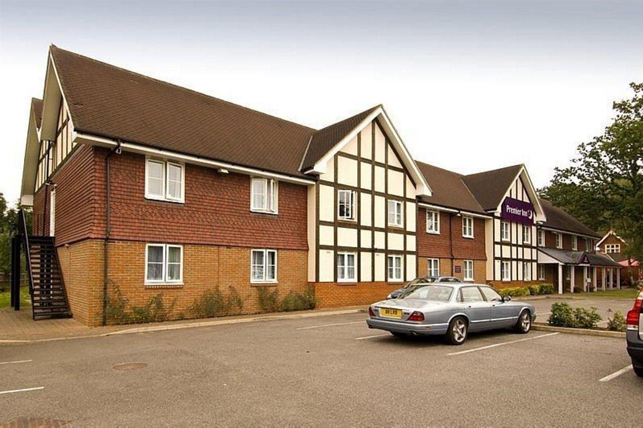 Premier Inn London Gatwick Airport East Crawley  Exterior photo